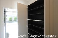 ※参考写真　同建築メーカー施工の同間取完成他物件のものです。色･設備等の違いがある場合がございますので、物件概要設備欄をご確認ください。